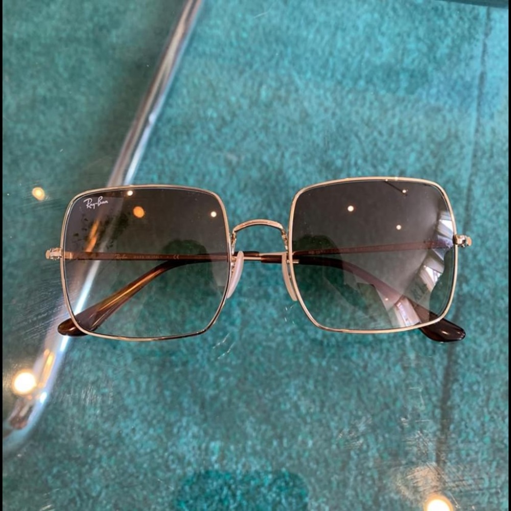 AVAILABLE - NEW Ray Ban 1971